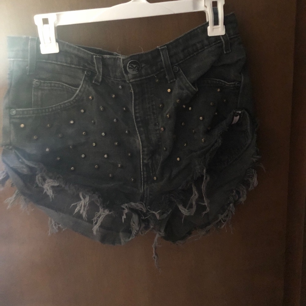 One teaspoon studded denim shorts size Medium